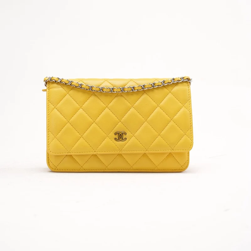 Chanel Classic Wallet On Chain (WOC) aus gelbem Lammleder, 2015