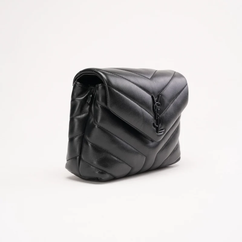 Schwarze Saint Laurent Toy Loulou Kettentasche aus Y-gestepptem Kalbsleder
