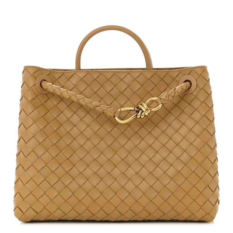 Bottega Veneta Andiamo Intrecciato Mittelgroße dunkelbeige Tasche