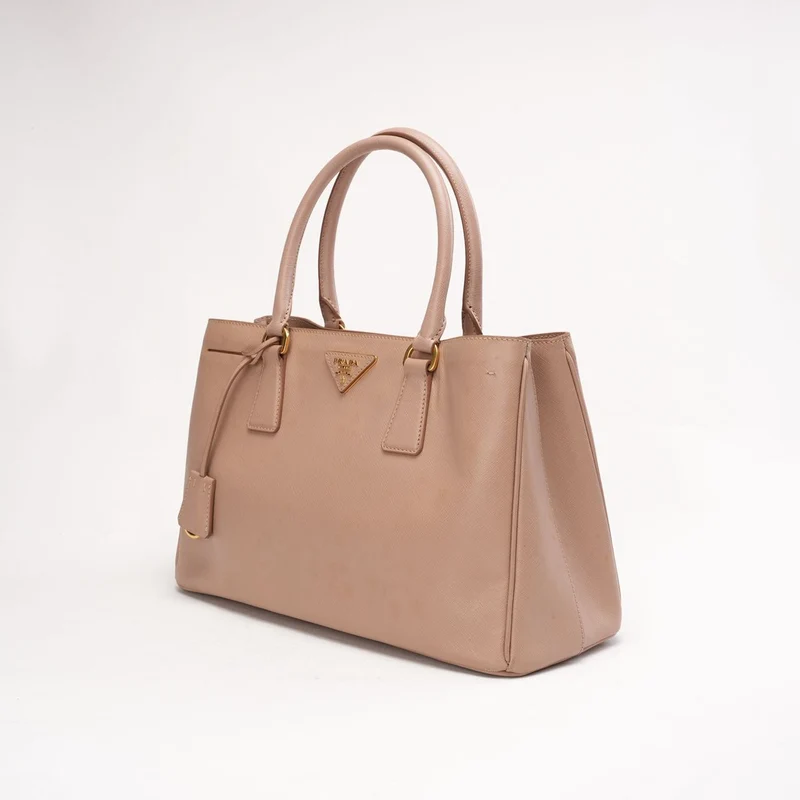 Prada Saffiano Lux Galleria Mittelgroße Einkaufstasche mit doppeltem Reißverschluss, Cammeo Beige
