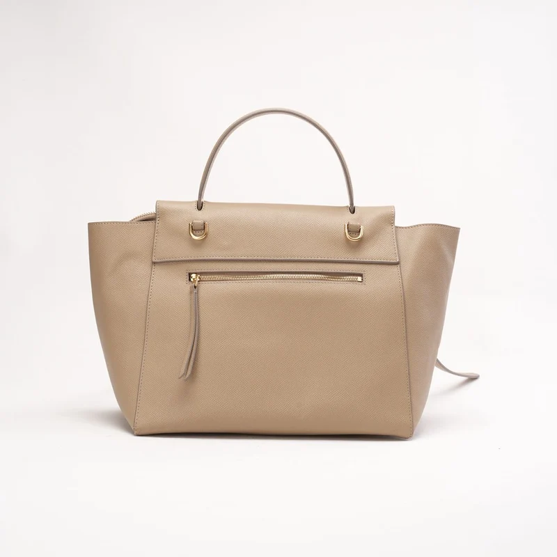 Celine Mini Belt Bag aus helltaupefarbenem genarbtem Kalbsleder