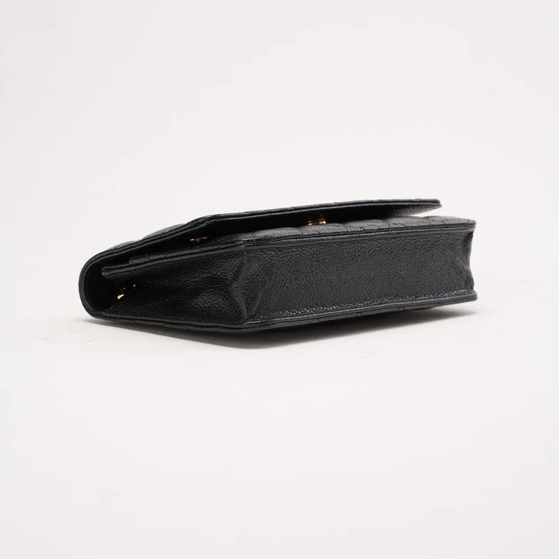 Chanel Schwarze klassische Brieftasche mit Kette (WOC) Caviar 2020