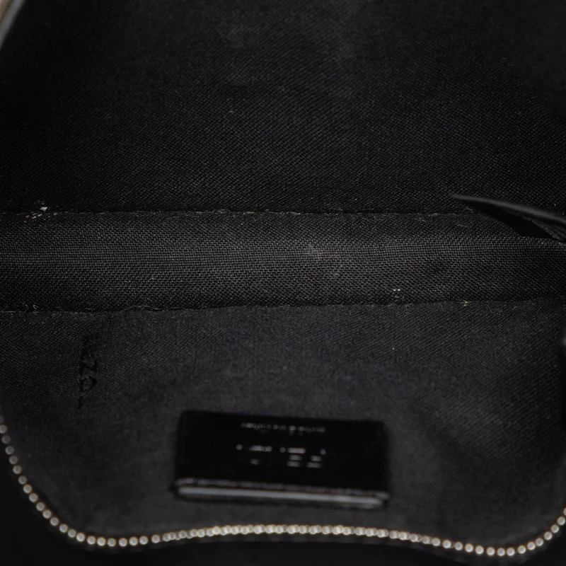 Fendi Zucca Canvas Cabrio Baguette-Tasche