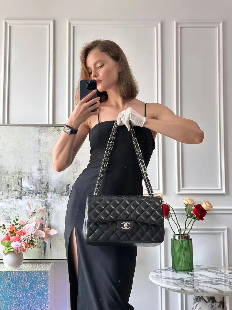 Chanel Classic Flap Bag Lambskin Black Bag Jumbo in Silver Hardware Teil 3 für Daniel exklusiv
