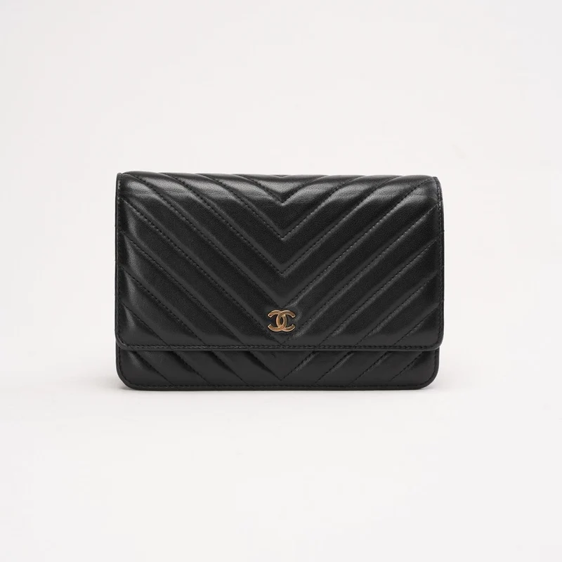 Chanel Chevron Wallet on Chain WOC Lammleder Schwarz 2017