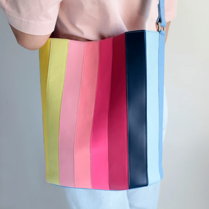 Bunte Bucket Bag aus Leder, Handgefertigte Schultertasche