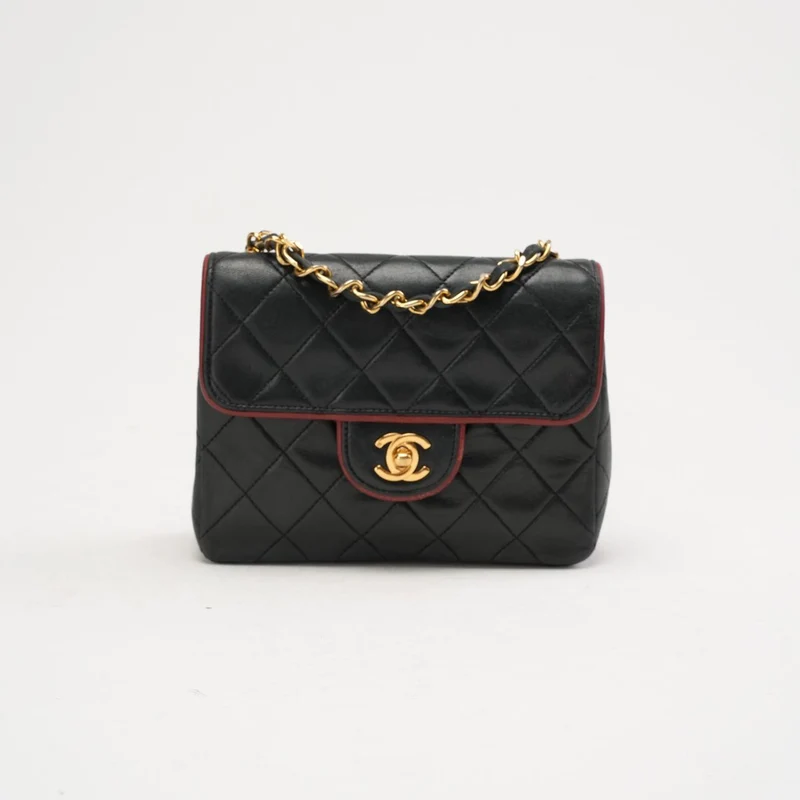Chanel Vintage Mini Timeless Flap, Schwarz und Burgunderrot, 1991