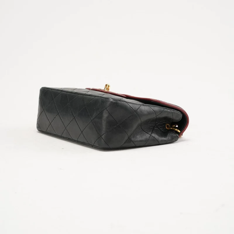 Chanel Vintage Mini Timeless Flap, Schwarz und Burgunderrot, 1991