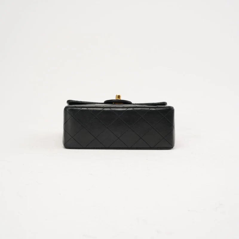 Chanel Vintage Mini Square Classic Flap, Lammleder, Schwarz, 1991