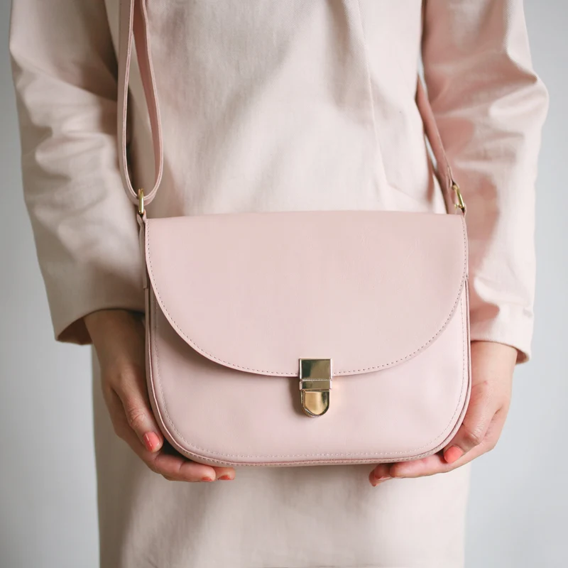 Satteltasche mit Steckschnalle Blush