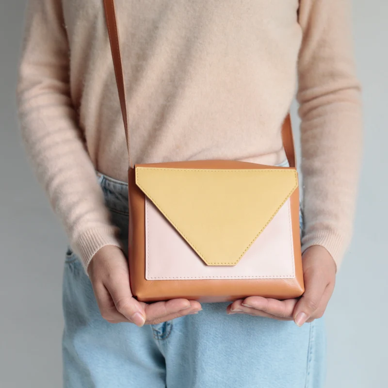 Kleine Handtasche 3TON Camel / Mais / Rose