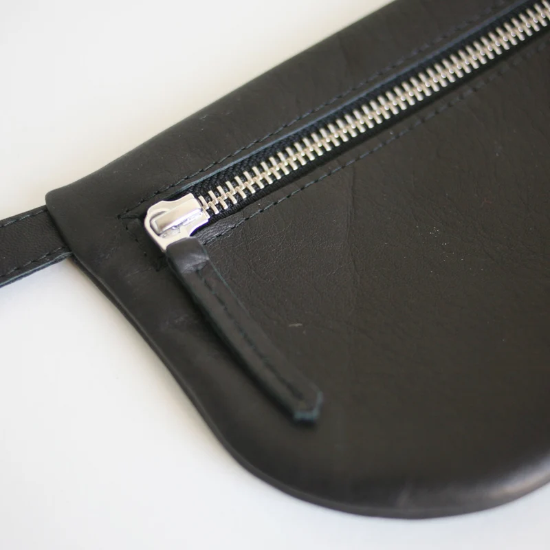 Kleine flache Gürteltasche Schwarz