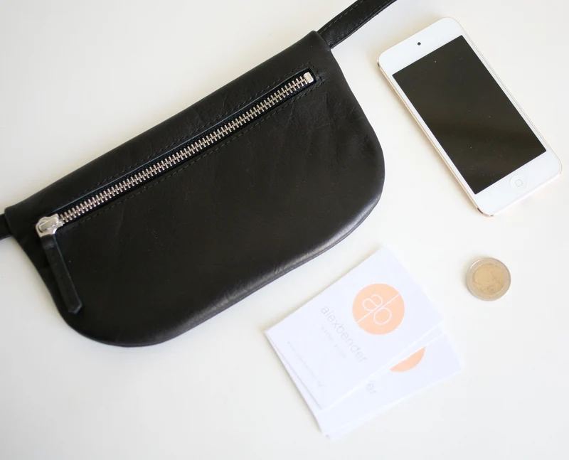 Kleine flache Gürteltasche Schwarz