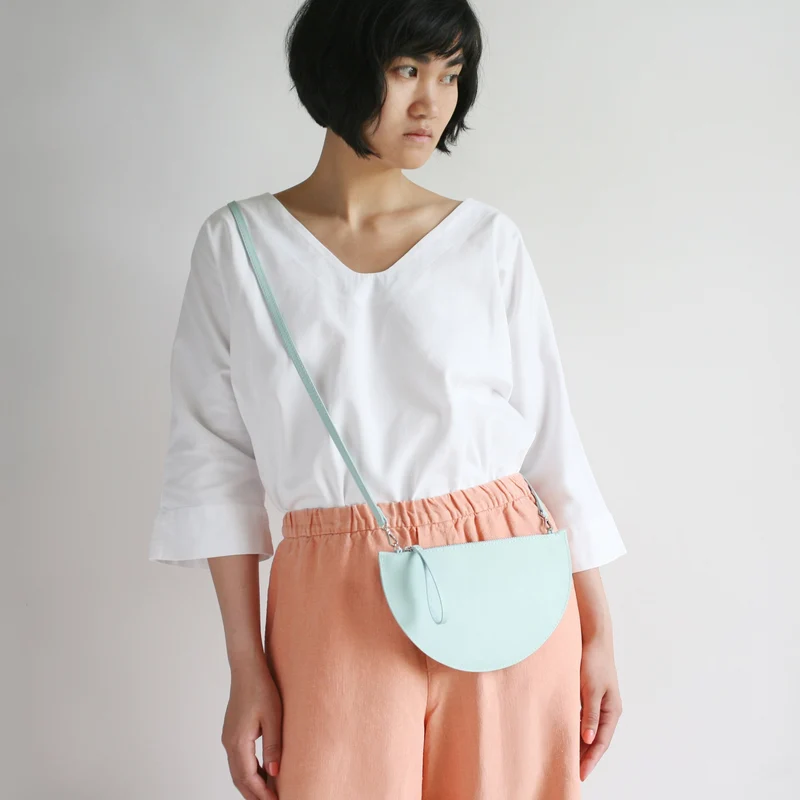 Halbmondtasche / Clutch Mini Mint