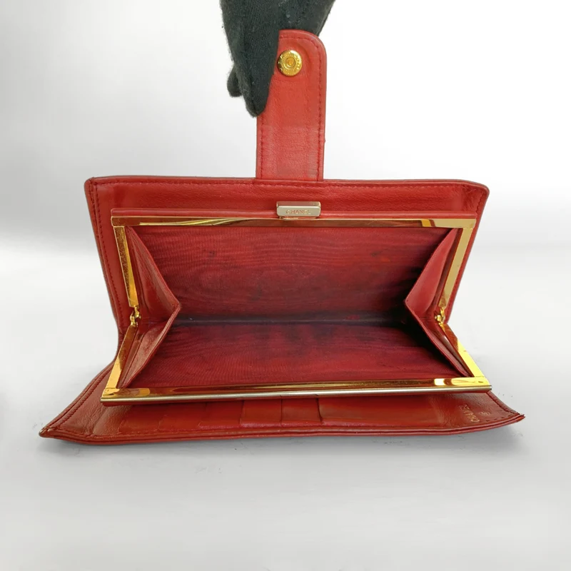 Chanel Caviar CC French Long Wallet in Rot