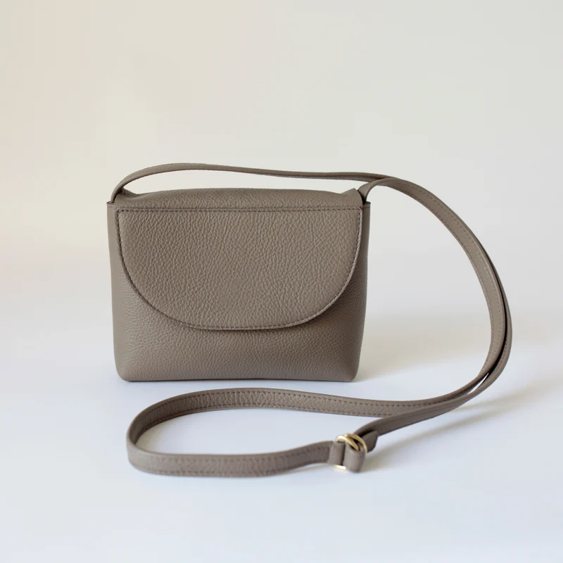 Minimalistische Schultertasche Taupe