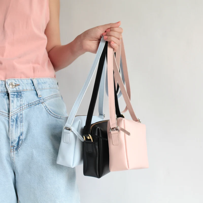 Schultertasche BOX Mini Schwarz