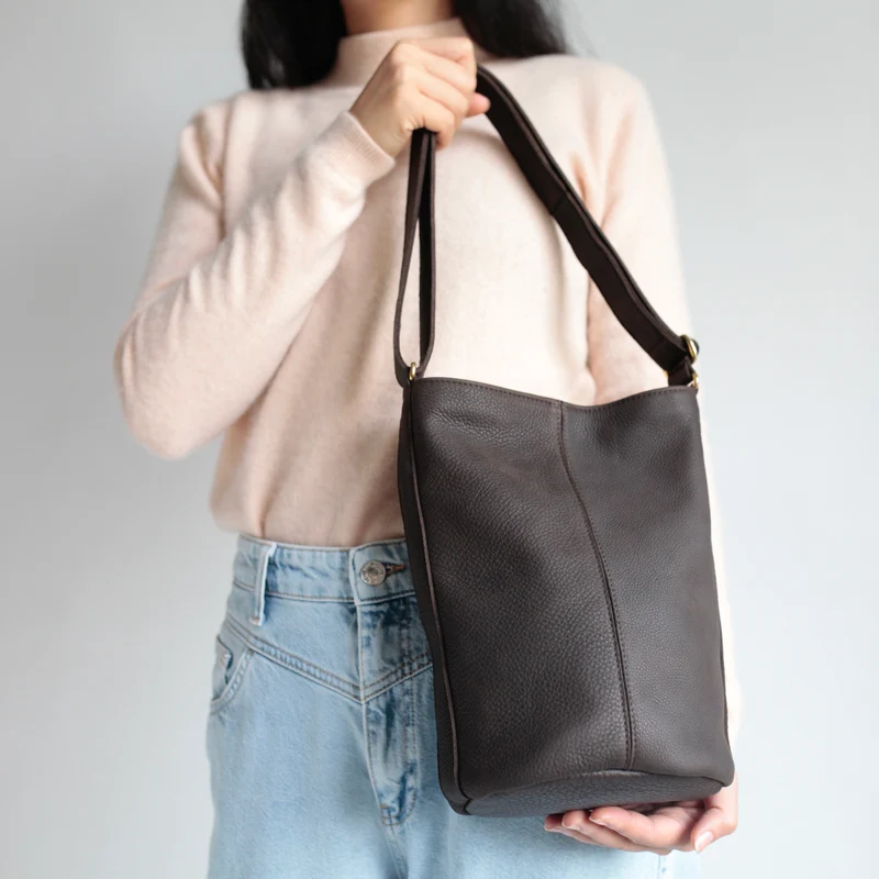 Bucket Bag Upcycling Leder Schokolade