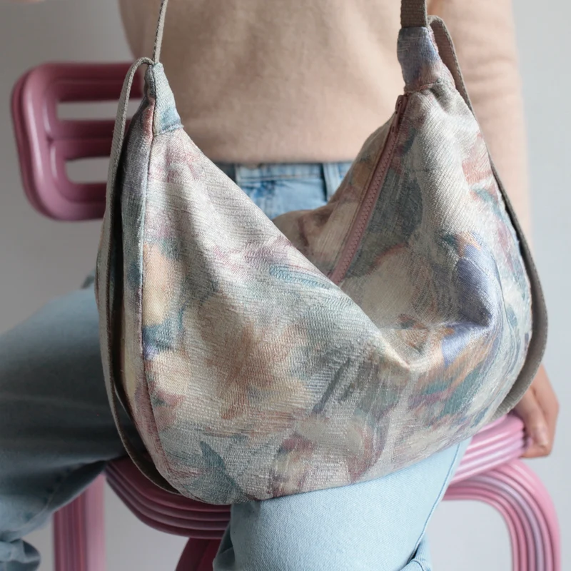 Upcycling Schultertasche POUCH 90er Vorhang