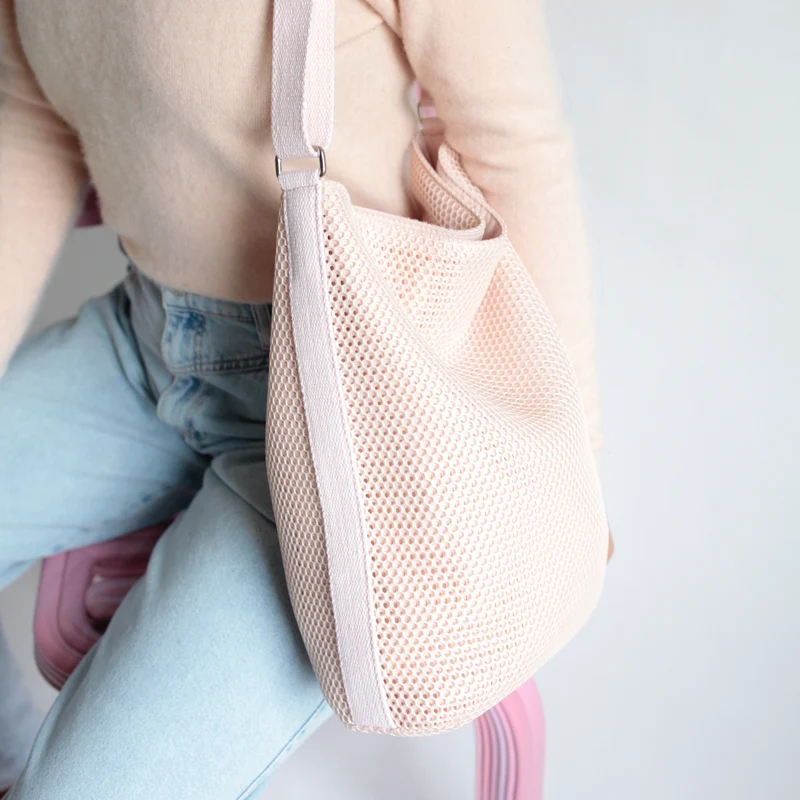 Bucket Bag 3D Mesh Blush