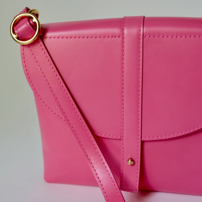 Schultertasche KNOB Flashy Pink