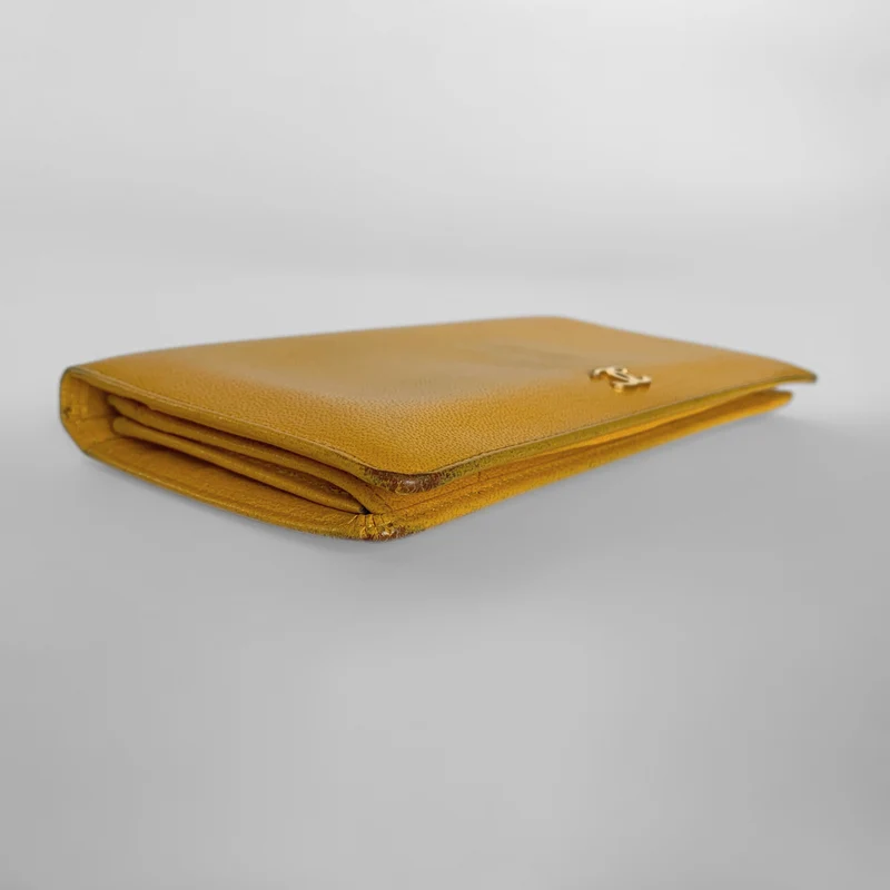 Chanel CC Coco Bi-Fold Long Wallet aus Kaviarleder