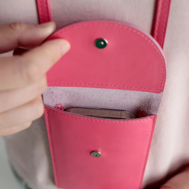Brustbeutel / Handytasche Schwarz oder Himbeer