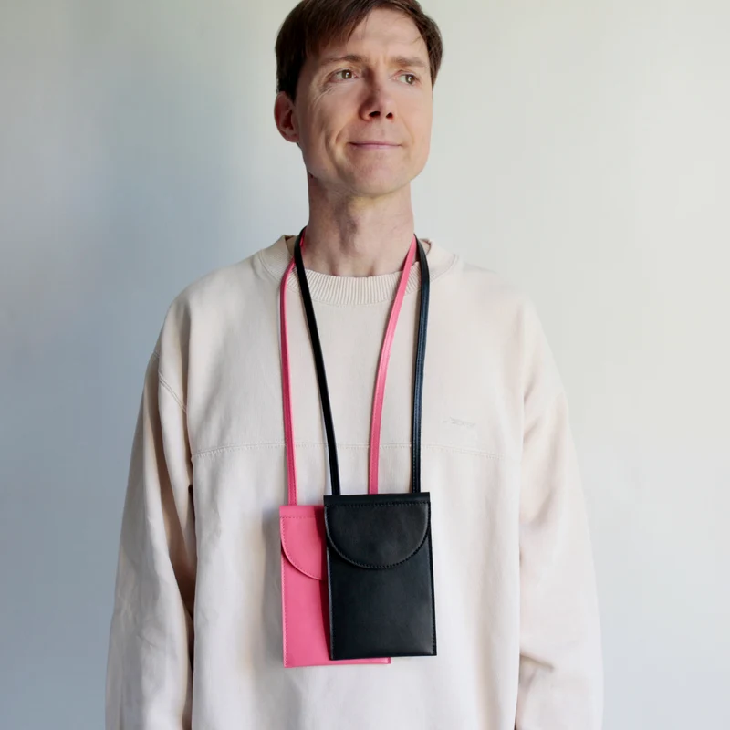 Brustbeutel / Handytasche Schwarz oder Himbeer