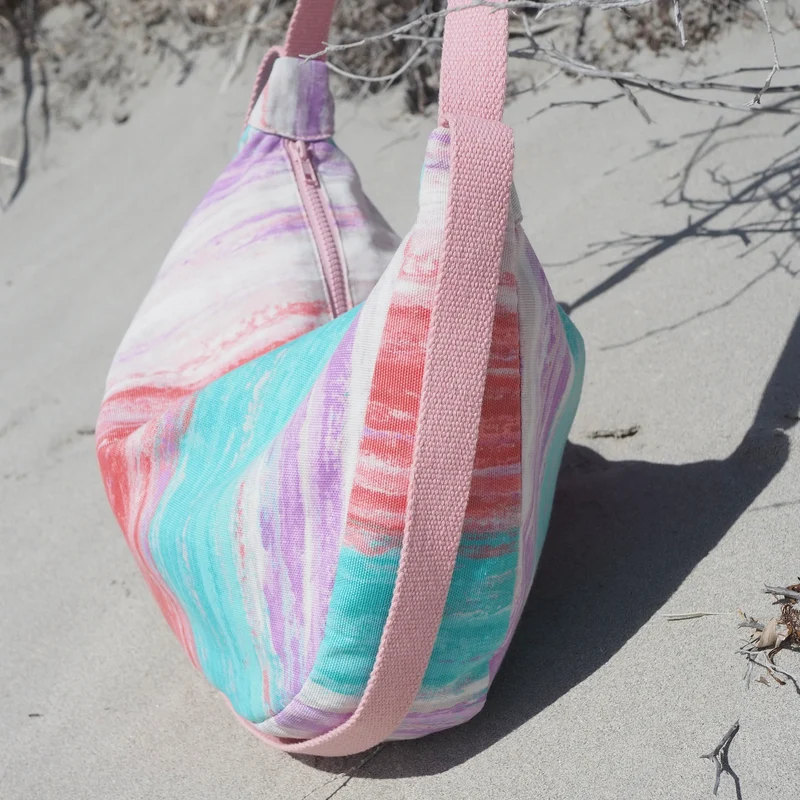 Upcycling Schultertasche POUCH Bunt / Rosa