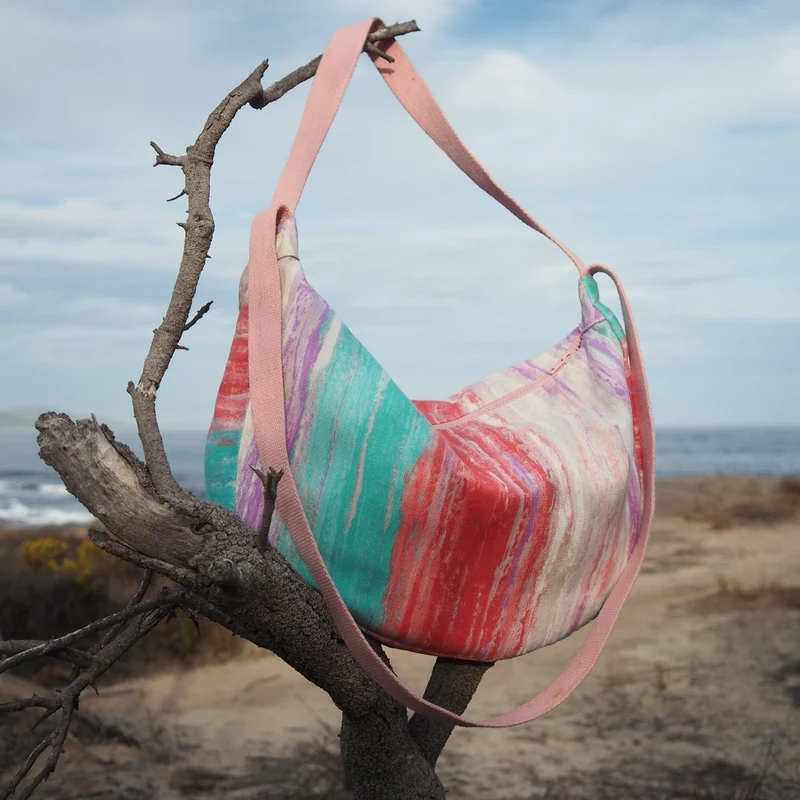 Upcycling Schultertasche POUCH Bunt / Rosa