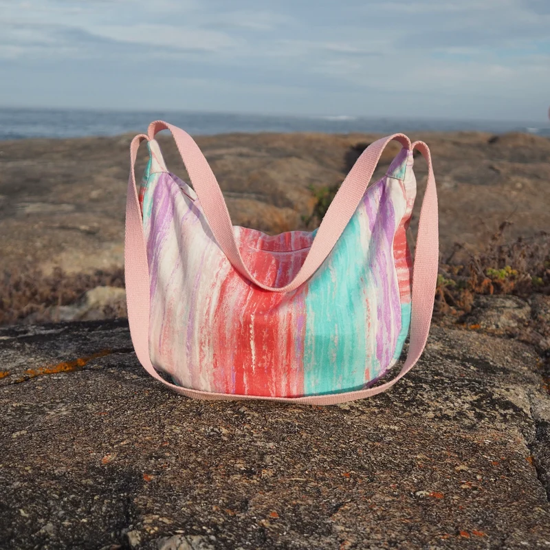 Upcycling Schultertasche POUCH Bunt / Rosa