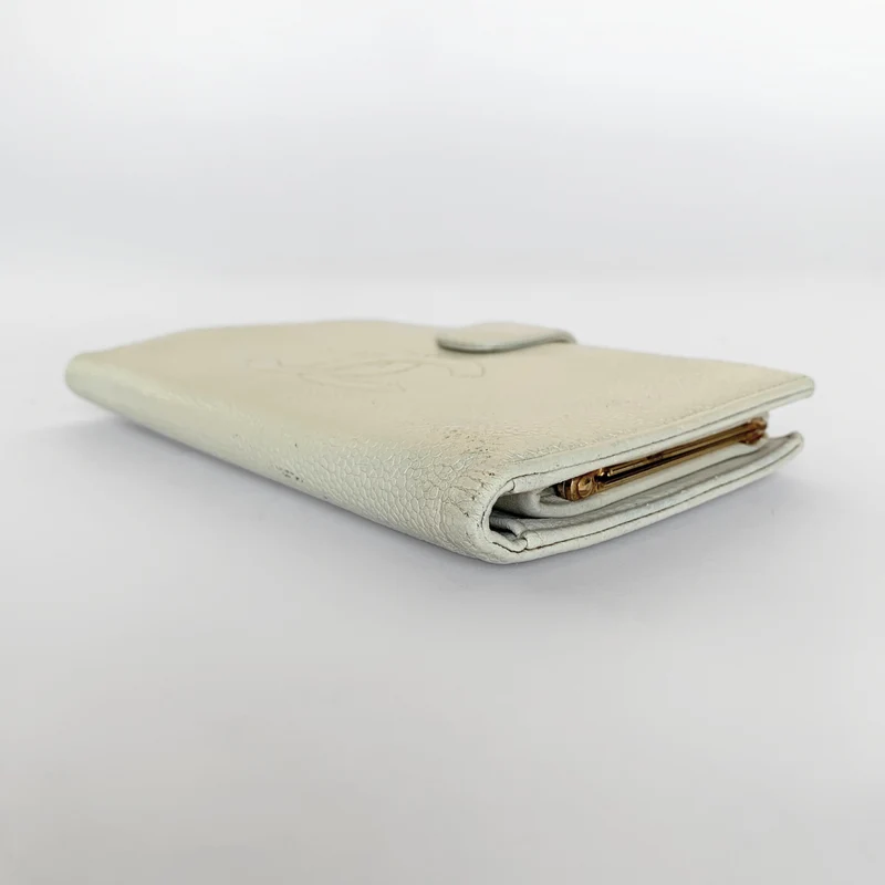 Chanel Caviar CC French Long Wallet in Weiß