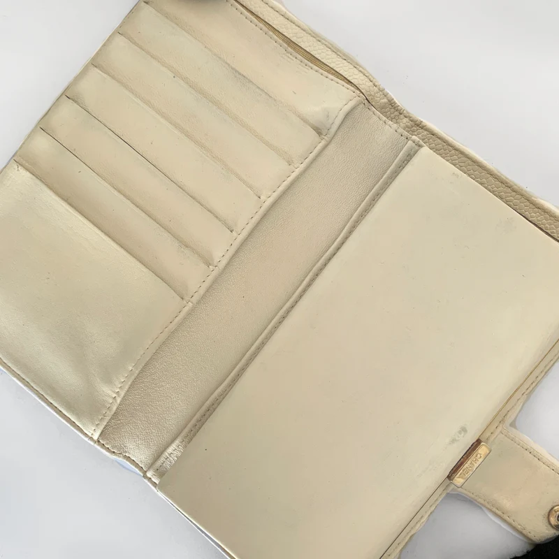 Chanel Caviar CC French Long Wallet in Weiß