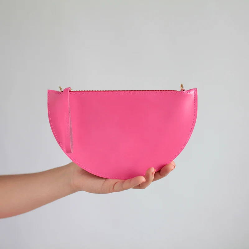 Halbmondtasche / Clutch Mini Flashy Pink
