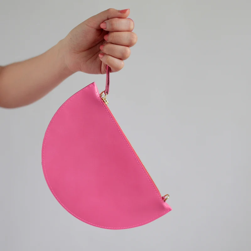 Halbmondtasche / Clutch Mini Flashy Pink
