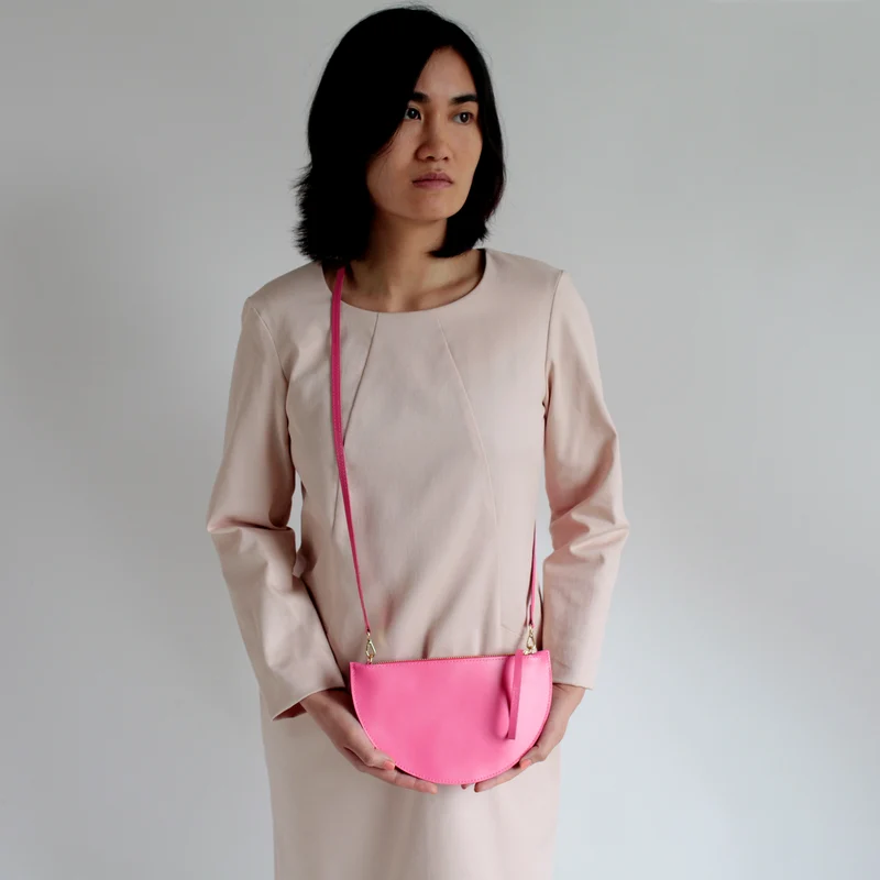 Halbmondtasche / Clutch Mini Flashy Pink