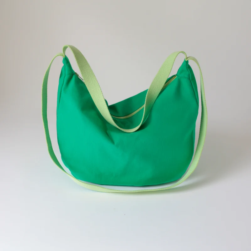 Upcycling Schultertasche POUCH Grün / Apfel