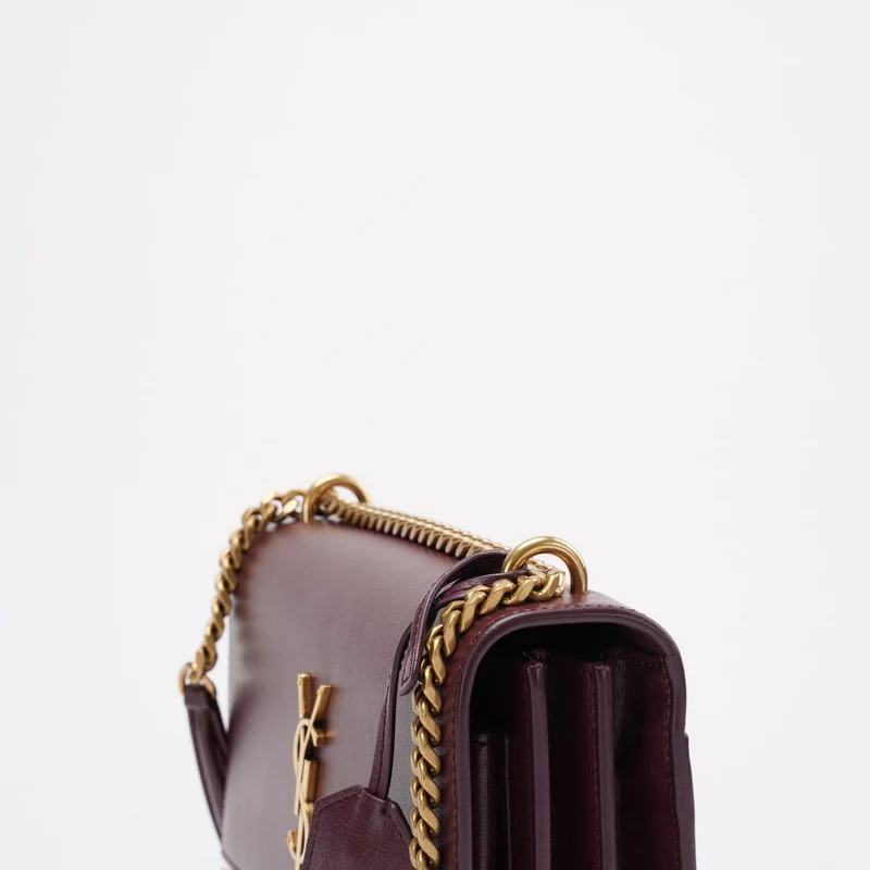Saint Laurent Burgunderrotes Kalbsleder Medium Monogram Sunset 2018