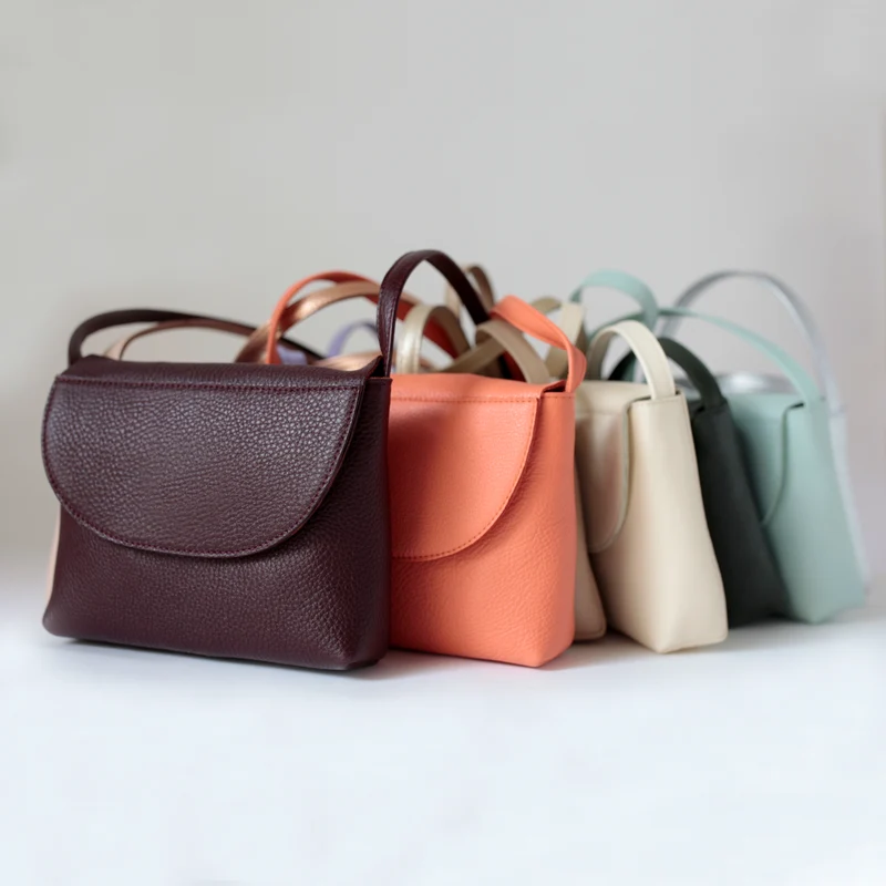 Minimalistische Schultertasche Bordeaux
