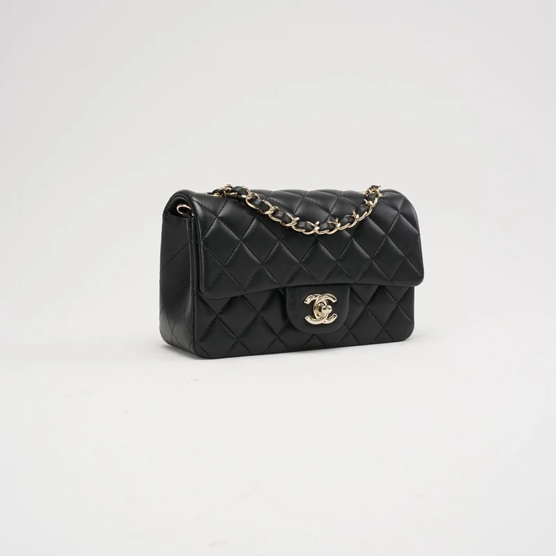 Chanel Schwarze Mini Tangle Classic Flap Bag 2019