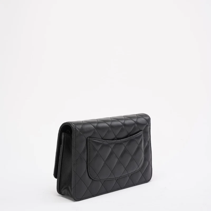 Chanel Schwarze Klassische Brieftasche mit Kette (WOC) 2018