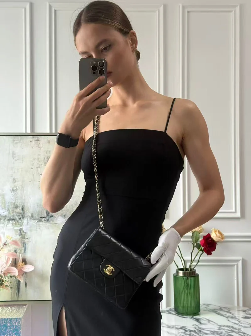 Chanel Schwarze Vintage Mini-Flap-Quadrat-Tasche 2000er