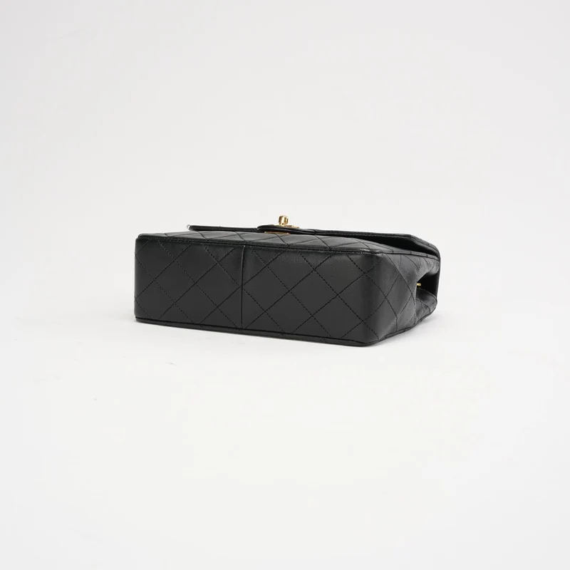 Chanel Vintage Schwarze Mini Square Classic Klapptasche 1991