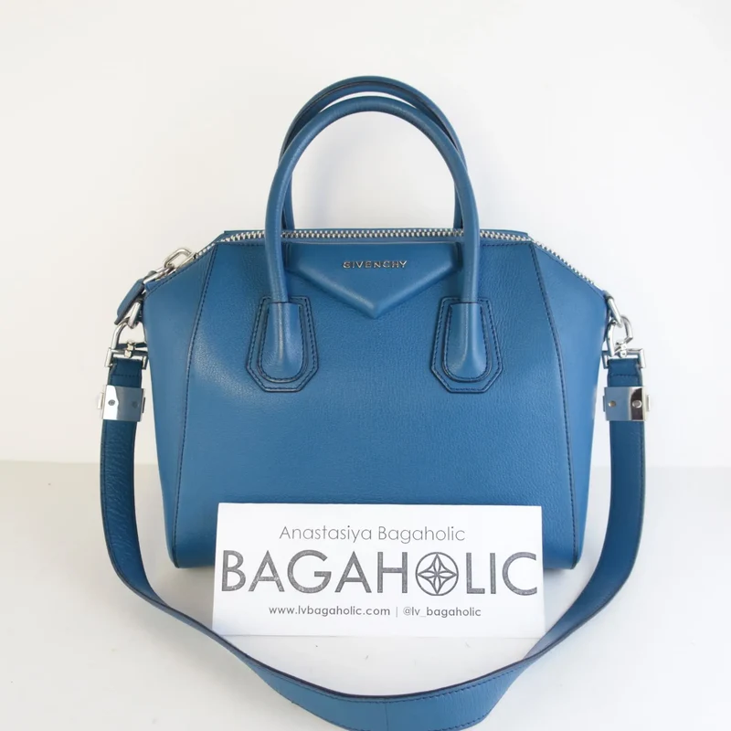 Givenchy Blue Pebbled Leather Antigona Shoulder bag