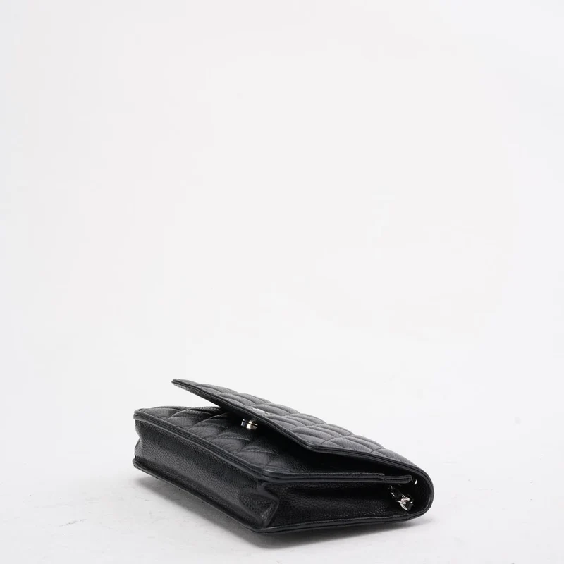 Chanel Schwarze klassische Brieftasche mit Kette (WOC) Caviar 2020