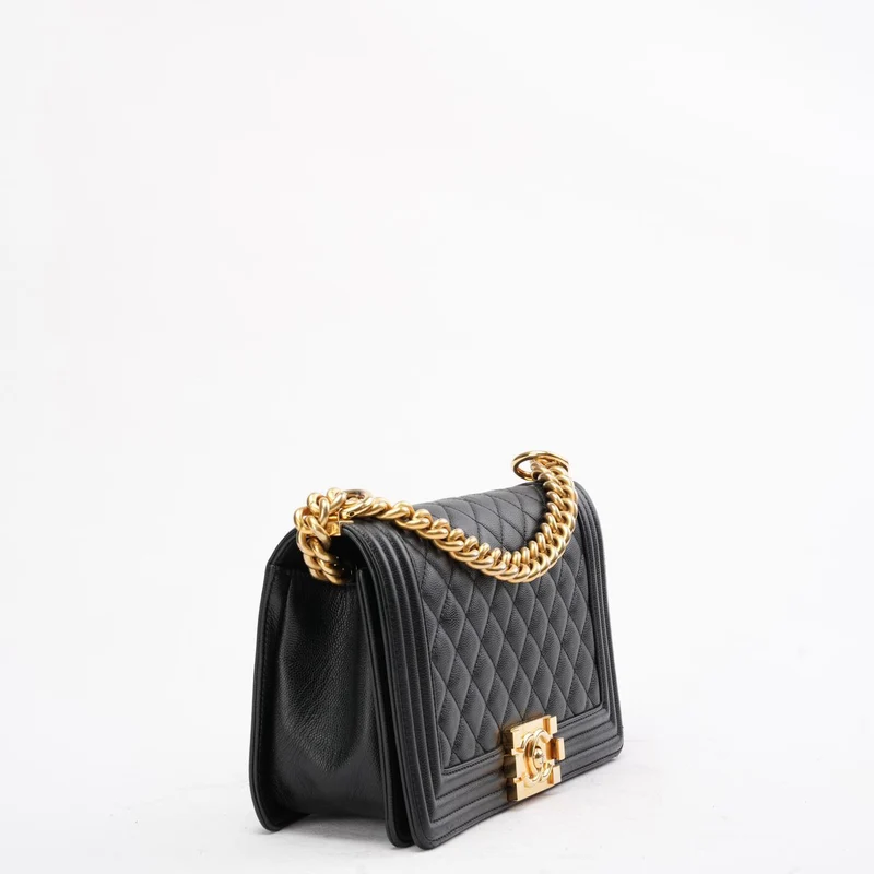 Chanel Boy Medium Schwarze Klapptasche Gestepptes Caviar-Leder 2019