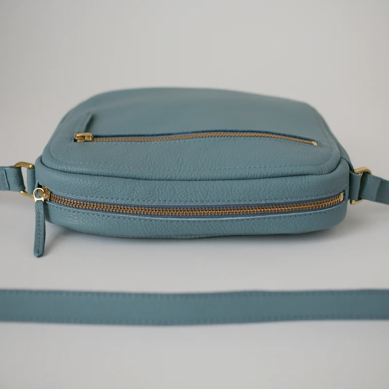 Handtasche ZIP M Taubenblau