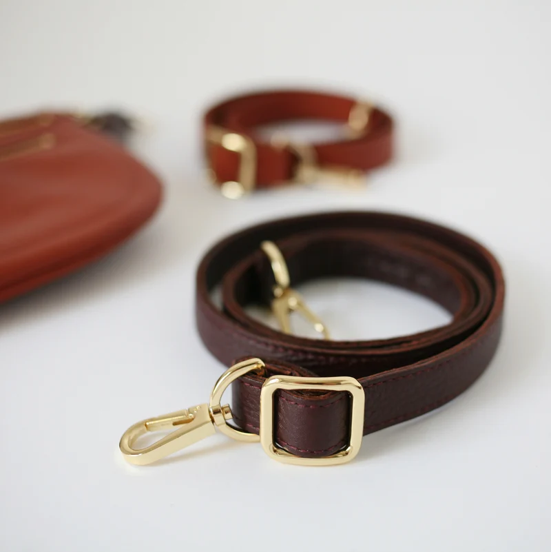 Große flache Gürteltasche DOPPELZIP Bordeaux