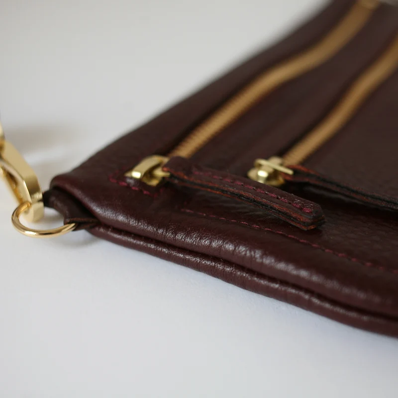 Große flache Gürteltasche DOPPELZIP Bordeaux