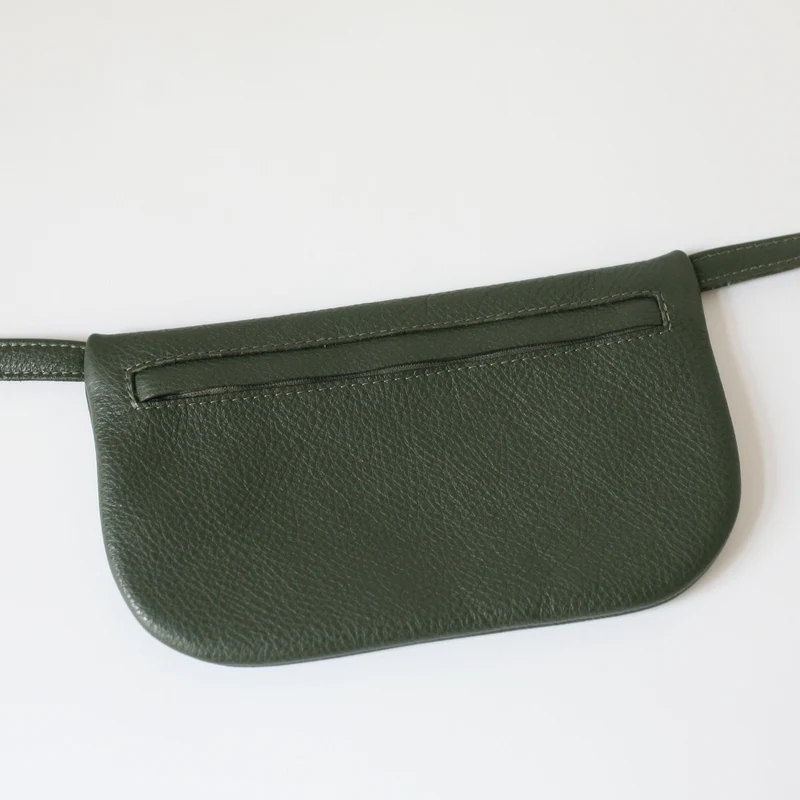 Kleine flache Gürteltasche Lodengrün